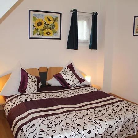 Vulkaneifel Mit Grosser Terrasse Holiday home *